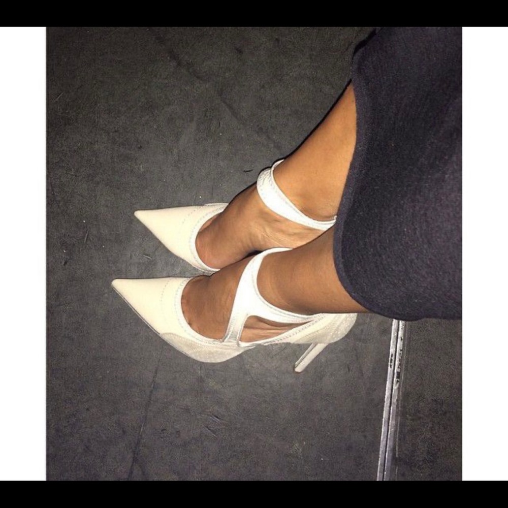 Balenciaga nude dual material heels! Seen on Kim K - Picture 9 of 10
